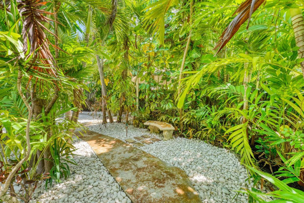 Luxury Tropical Oasis! Huge Saltwater Pool! 1 Mile To Beach! Villa Fort Lauderdale Exterior photo